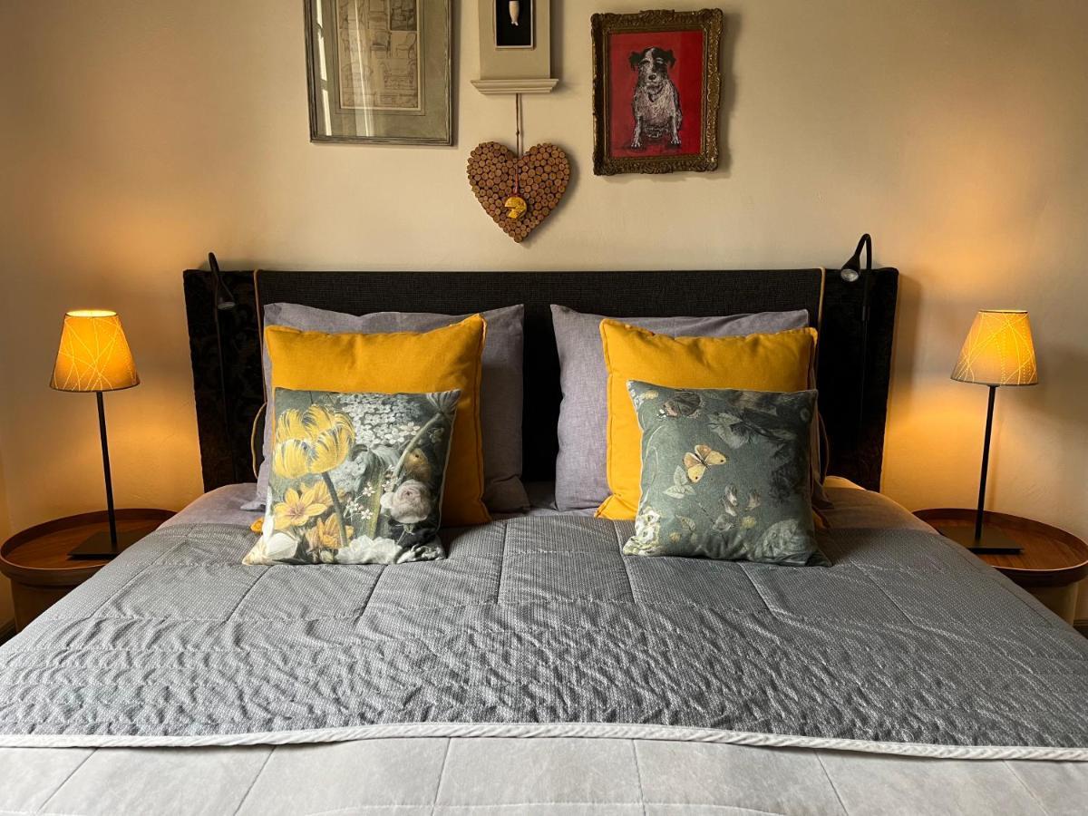 Deluxe Double Room,1488833083:JPEG